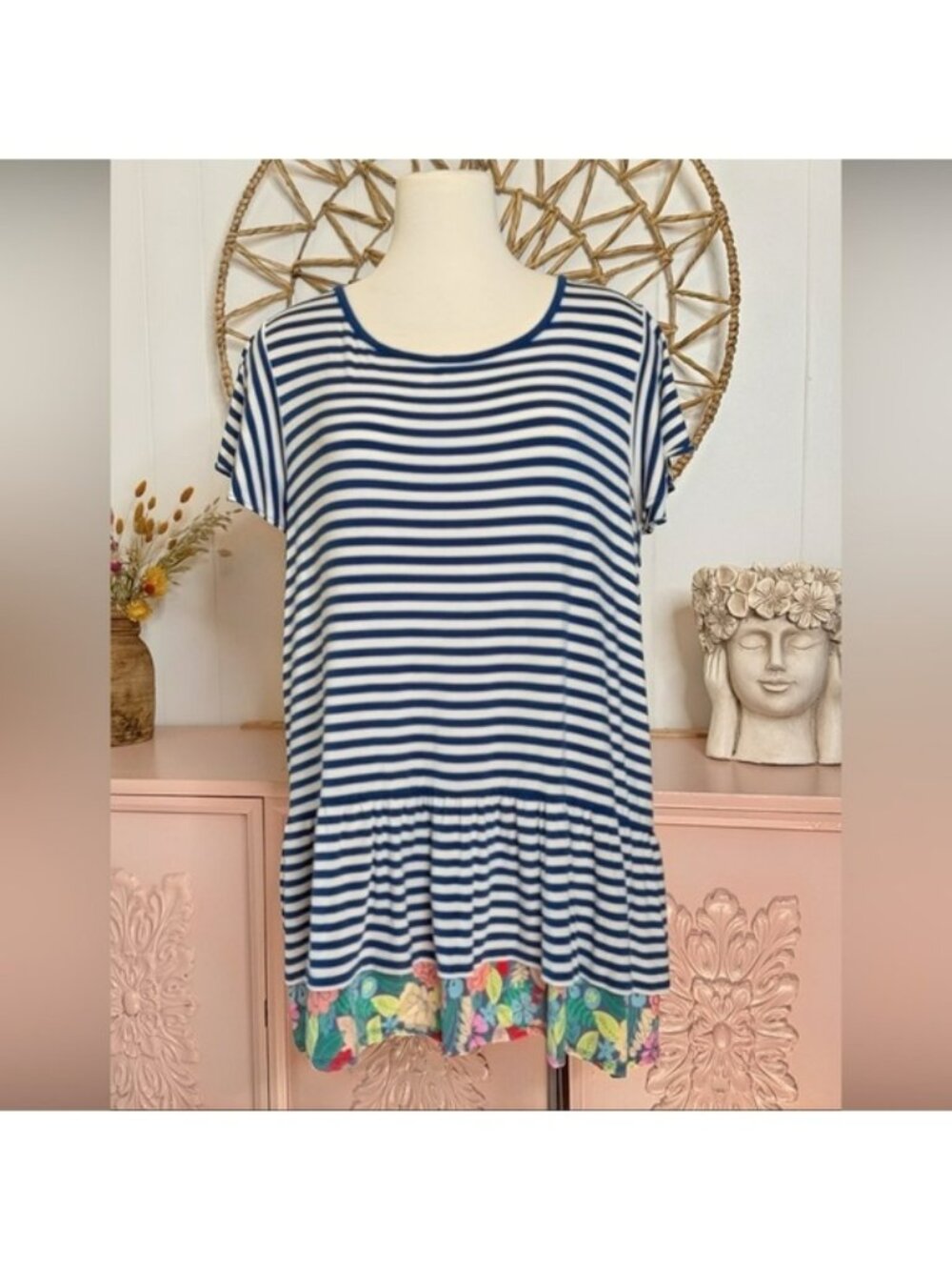 Matilda Jane XL‎ Blue and white with floral Accents